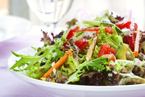 Schüssel Salat — Stockfoto