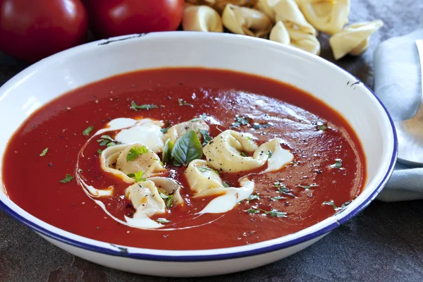 Tomato Soup with Tortellini — Stock Photo, Image