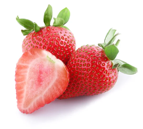 Tre jordgubbar på vit bakgrund — Stockfoto