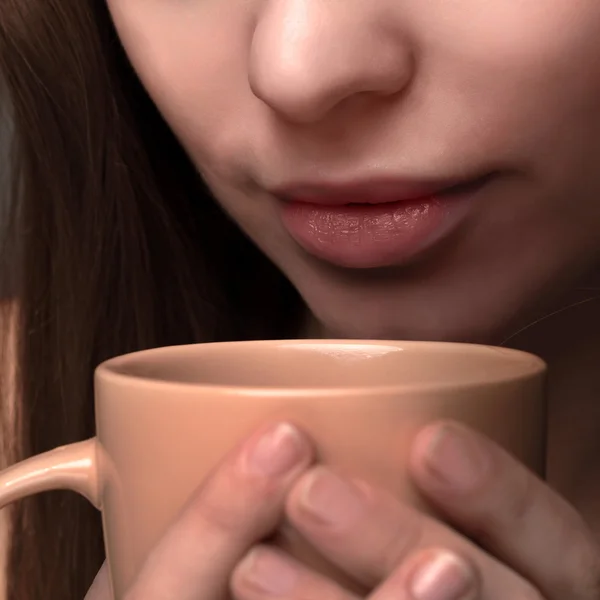 Menina beleza com xícara de café — Fotografia de Stock