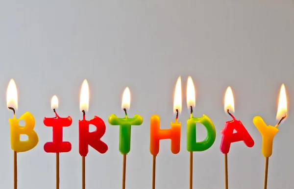 Свечи в день рождения — стоковое фото