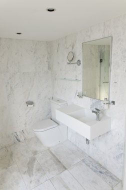 Modern banyo iç mimarisi