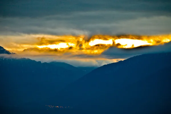 Alpes du Chablais Lever du soleil — Photo