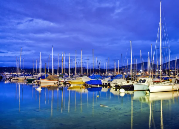 Barcos em Marina — Fotografia de Stock