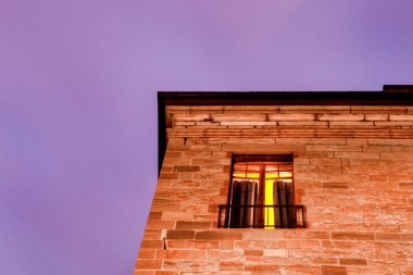 Şafakta bir pencere