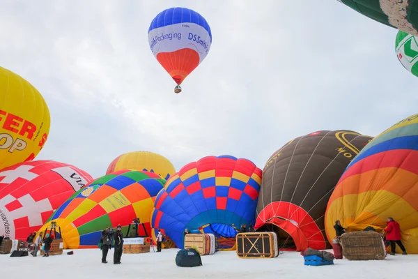 2012 varmluftsballonger festival i Schweiz — Stockfoto