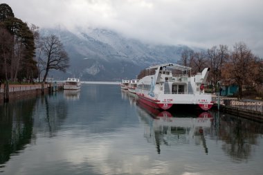 cruise gemi at annecy canal, annecy, Fransa