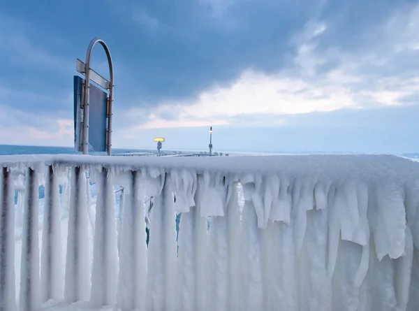 Icy Waterfront, Genevejärvi, Sveitsi — kuvapankkivalokuva