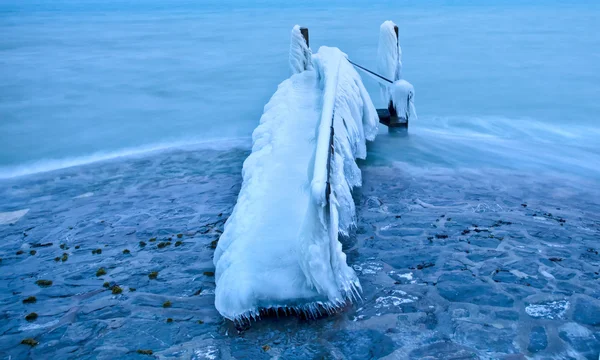 Ледяной пирс — стоковое фото