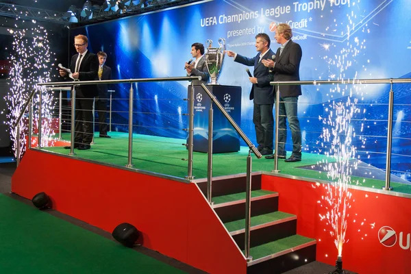 Ambassadors UEFA Mihaylichenko, Figo, Suker — Stock Photo, Image