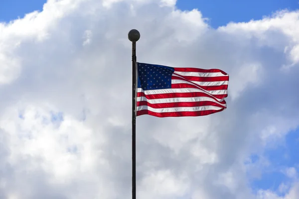 新しいアメリカの国旗 — ストック写真