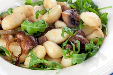 gnocchi mantar yemek