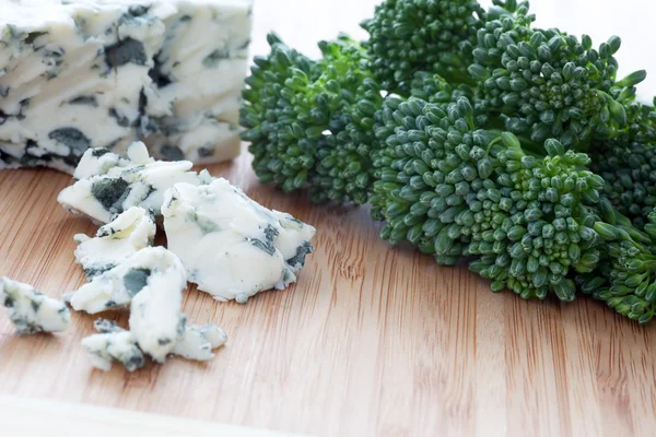 Cheese and Broccoli — Stock Photo, Image