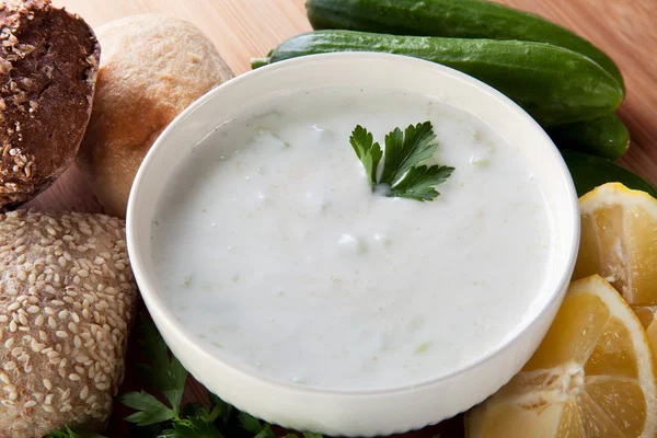 Jogurt okurková polévka — Stock fotografie