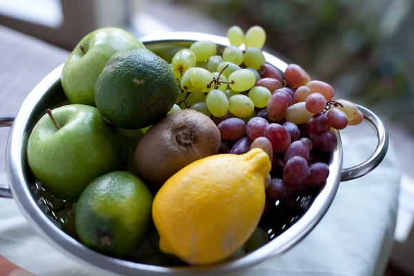 Colander with Fresh Fruit — Stock Photo, Image