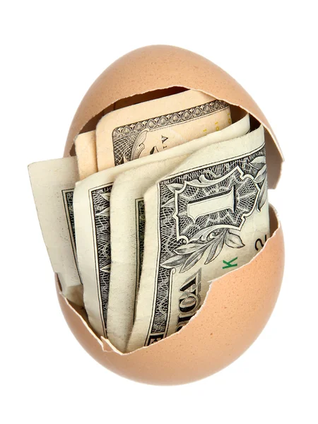 Dinero en cáscara de huevo marrón —  Fotos de Stock
