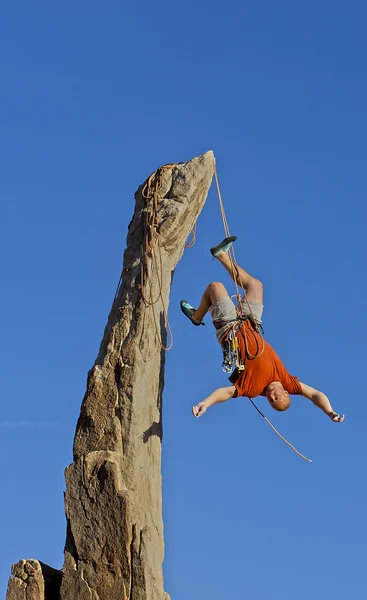 Falling climber. — Stock Photo, Image