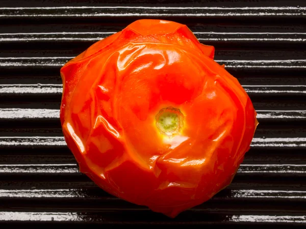 焼きトマト添え — ストック写真