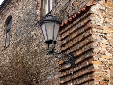gdansk, Polonya eski bir binanın duvarında dekoratif lamba