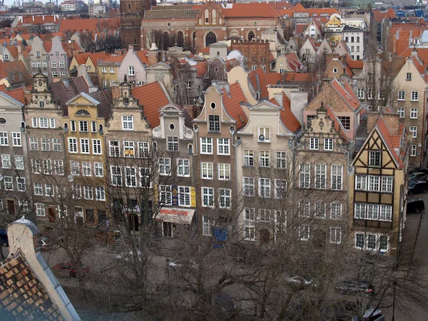 Gdansk, Polónia. Telha telhados da cidade velha — Fotografia de Stock