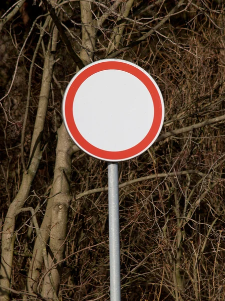 Sinal de estrada Movimento é proibido — Fotografia de Stock