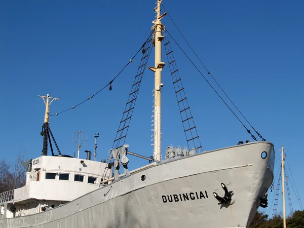 stock image Klaipeda, Lithuania A fishing ship DUBINGIAI is in the display of the Marine museum