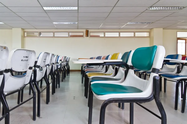 Grüner Sessel im Unterricht — Stockfoto