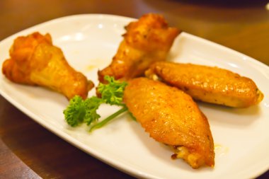 kızarmış tavuk yemek