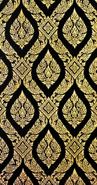 Golden Thai pattern on wall — Stock Photo, Image