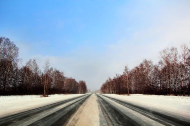 Kış yol görüntüsü