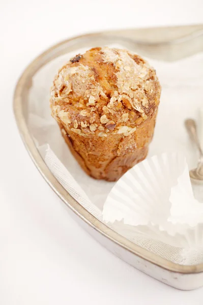 Wortel en haver gezonde muffin met taart tin — Stockfoto