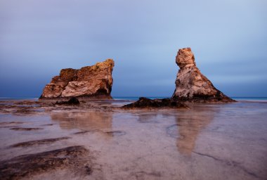 Kleopatra beach ünlü kayalar yakınındaki marsa matruh, egypt, gece pozlama