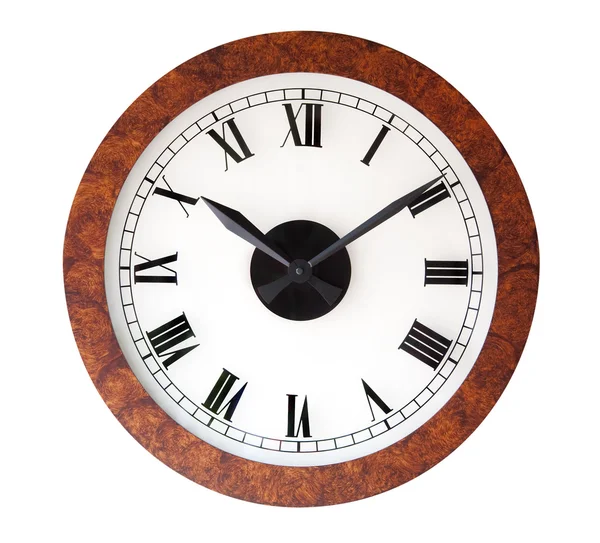 Ρολόι τοίχου από ξύλο, απομονωμένη — Φωτογραφία Αρχείου