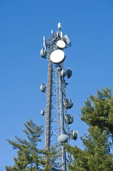 Cell phone antenna tower — Stock Photo, Image