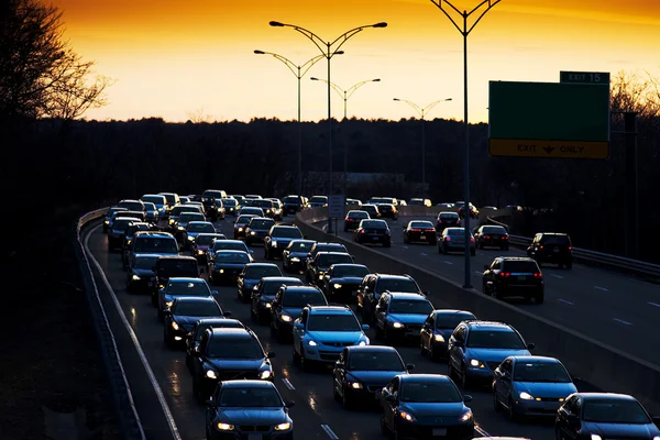 Evening commute traffic — Stock Photo, Image