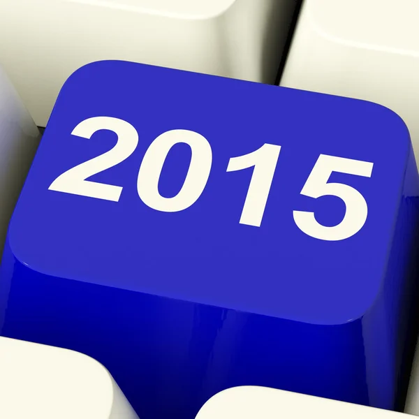 2015 Chave no teclado representando o ano dois mil e quinze — Fotografia de Stock