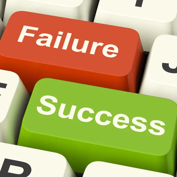 Başarılı veya başarısız gösteren başarılı ve başarısız bilgisayar anahtarları — Stok fotoğraf