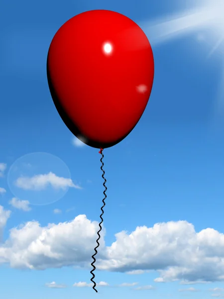 Balão vermelho no céu para comemoração ou festa — Fotografia de Stock