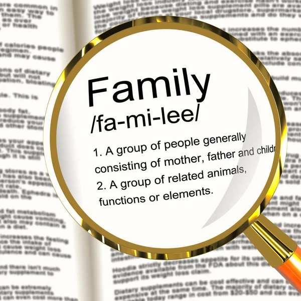 家庭定义放大镜显示了妈妈爸爸和孩子们的团结 — 图库照片