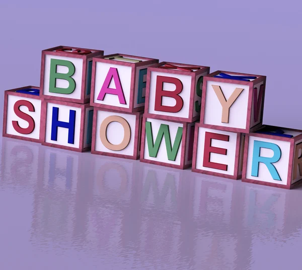 婴儿和 newbor 作为符号拼写送礼的孩子块 — 图库照片