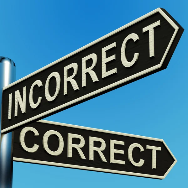 Incorrect Or Correct Directions On A Signpost — Stock Photo, Image