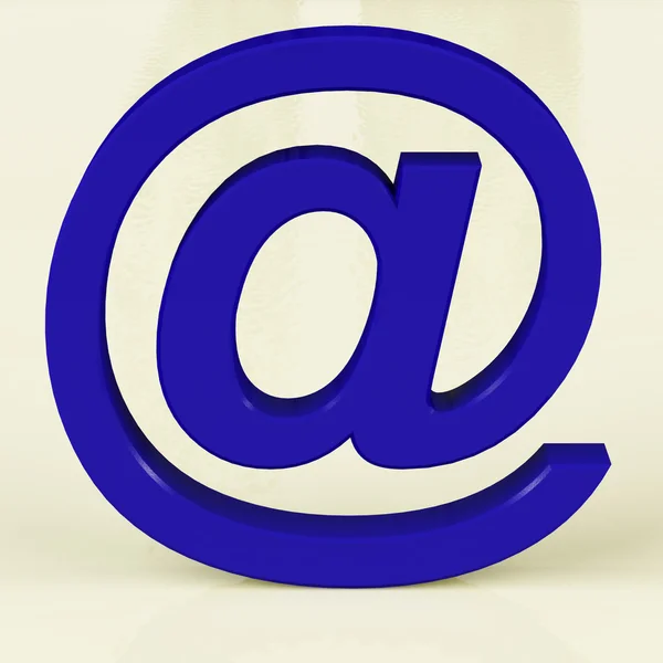 Blaues E-Mail-Zeichen für Internet-Post und Kommunikation — Stockfoto