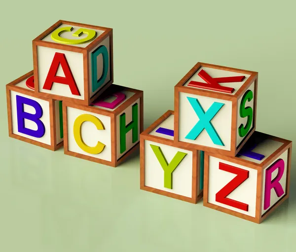 Bloques de niños con Abc y Xyx como símbolo para la educación y el aprendizaje — Foto de Stock