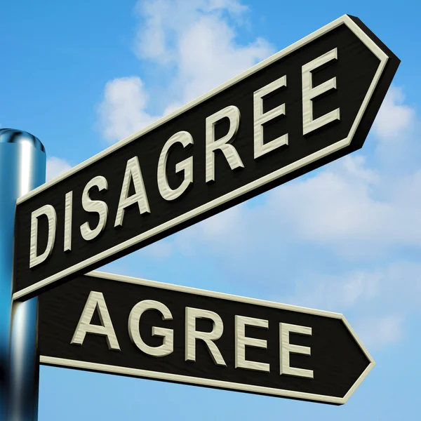 Disagree Or Agree Directions On A Signpost — Stock Photo, Image