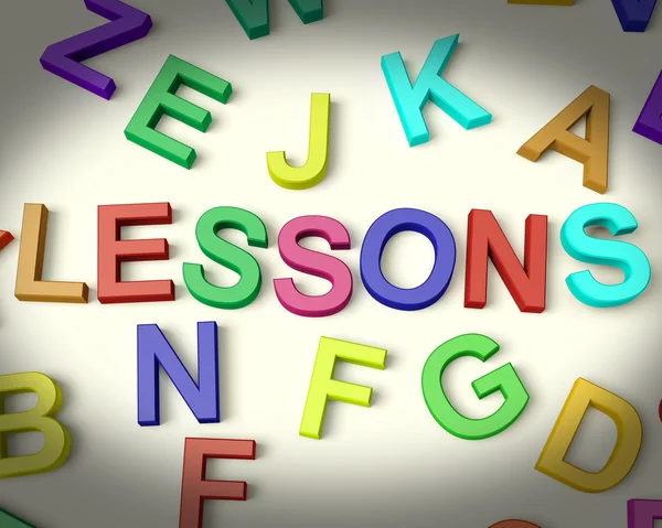 Plastik kids harflerle yazılmış dersleri — Stok fotoğraf