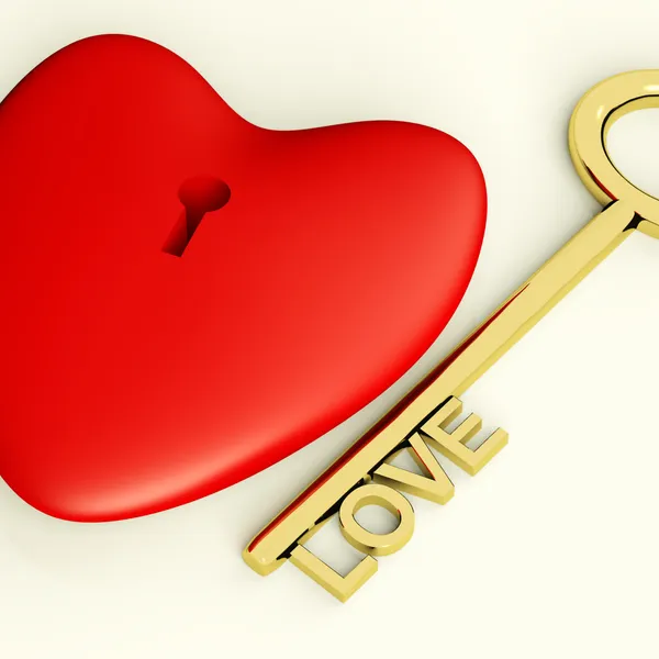 Srdce s klíčové záběr ukazuje lásku romance a valentinky — Stock fotografie