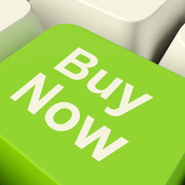 Acquista ora la chiave del computer in verde Mostrando acquisti e negozio online — Foto Stock
