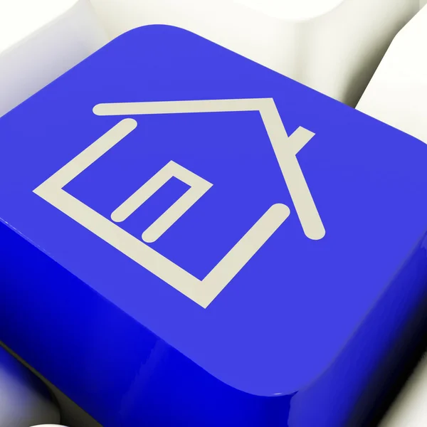 Σπίτι σύμβολο κλειδί υπολογιστή σε μπλε εμφάνιση ακίνητων περιουσιών ή Ενοικιάσεις — Φωτογραφία Αρχείου