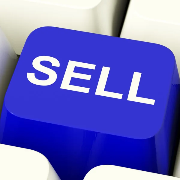 ब्लू मध्ये संगणक की विक्री विक्री आणि व्यवसाय दर्शविते — स्टॉक फोटो, इमेज