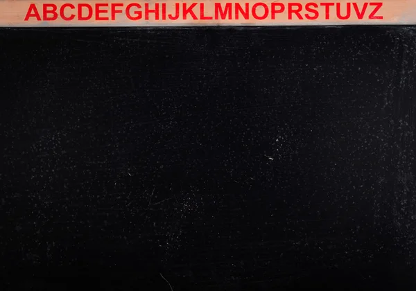 Abc geschrieben mit Hintergrund einer Kreidetafel — Stockfoto